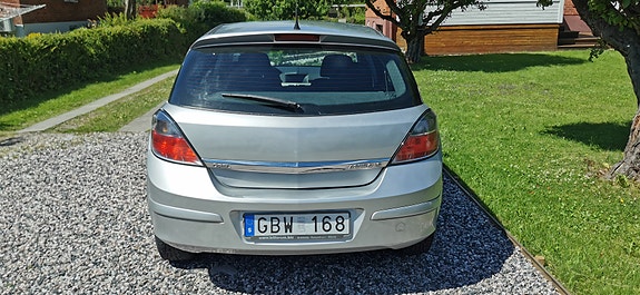 Opel Astra 4 of 5