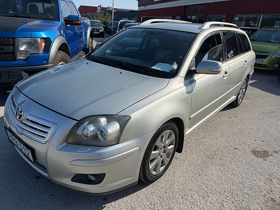 Toyota Avensis 6 of 28
