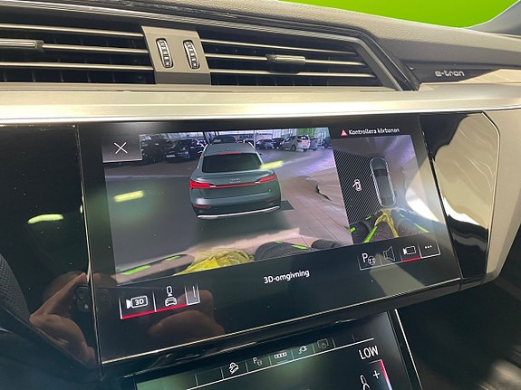 Audi Q8 18 of 19