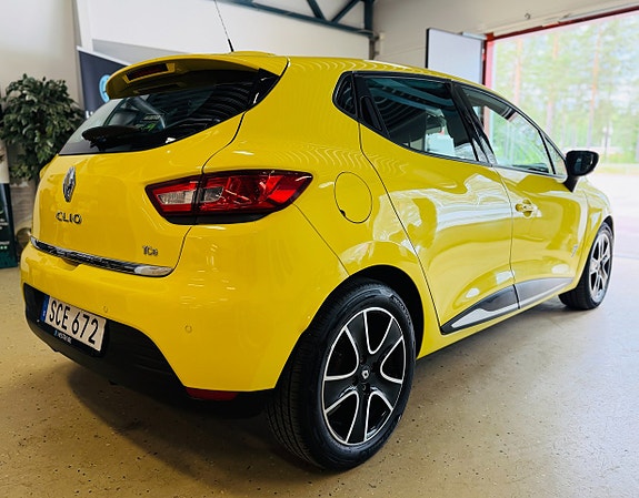 Renault Clio 9 of 20