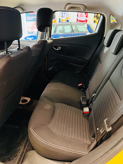 Renault Clio 14 of 20