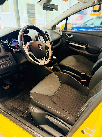 Renault Clio 11 of 20