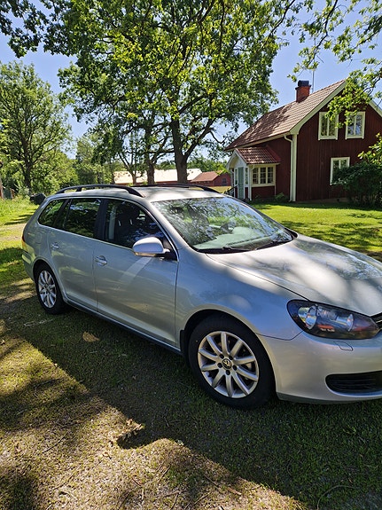 Volkswagen Golf VI 2 of 5