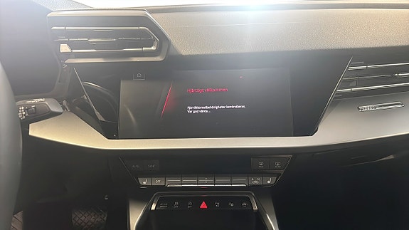 Audi A3 9 of 12