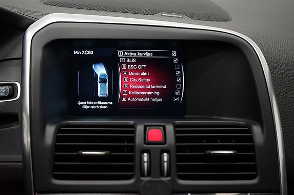 Volvo XC60 17 of 23