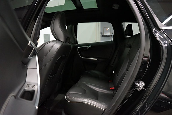Volvo XC60 7 of 23