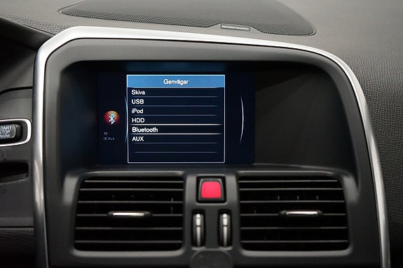 Volvo XC60 16 of 23
