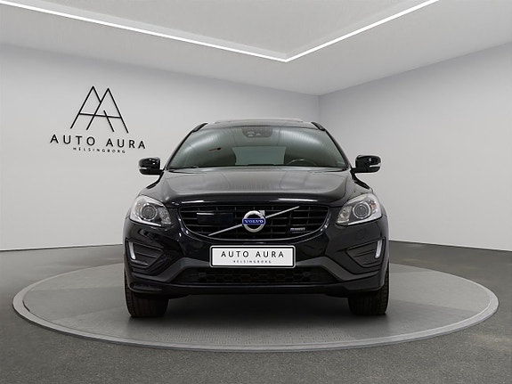 Volvo XC60 2 of 23