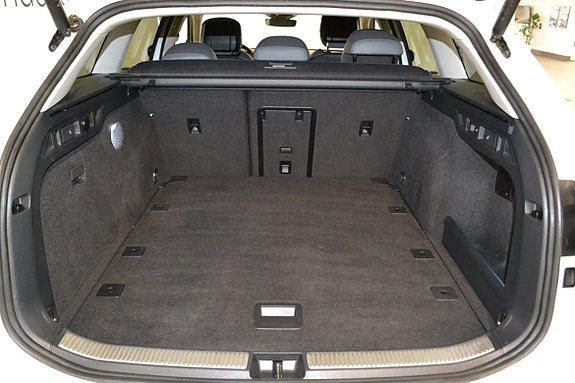 Volkswagen Passat 5 of 5