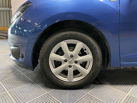 Dacia Sandero 10 of 16