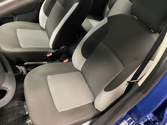 Dacia Sandero 4 of 5