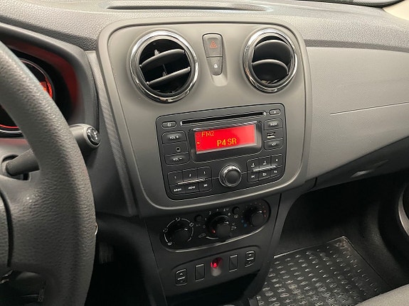 Dacia Sandero 14 of 16