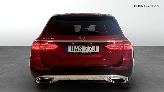 Mercedes-Benz E220 d 7 of 13