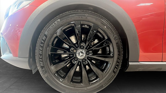 Mercedes-Benz E220 d 9 of 13
