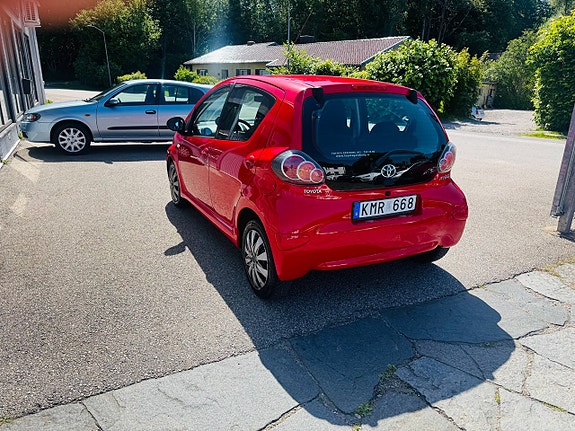 Toyota Aygo 4 of 5