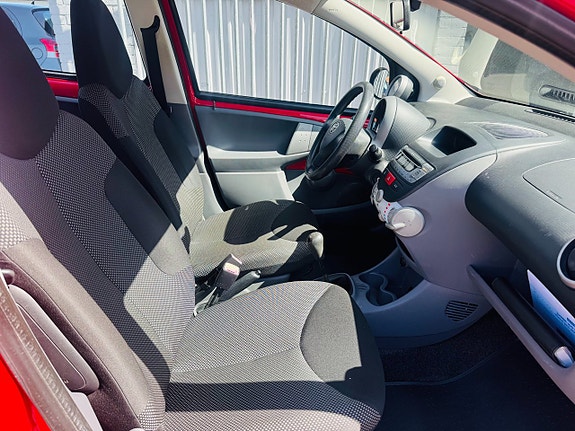 Toyota Aygo 5 of 5