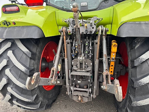 CLAAS Arion 650 Cmatic 17 of 17