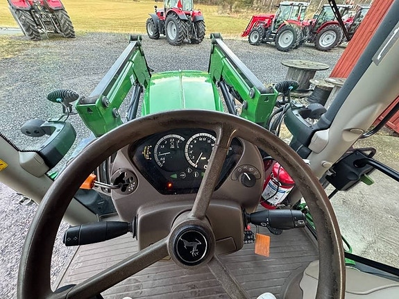 John Deere 6130 R 11 of 16