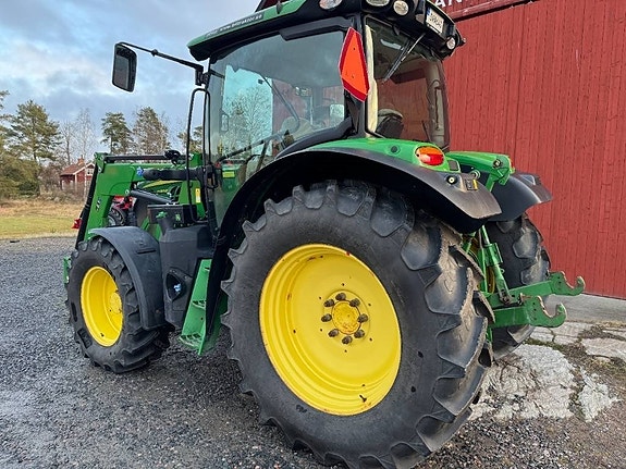 John Deere 6130 R 3 of 16
