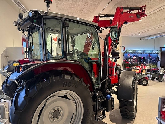 Massey Ferguson 5M 95 4 of 14