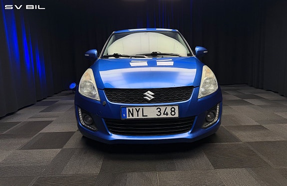 Suzuki Swift 2 of 30
