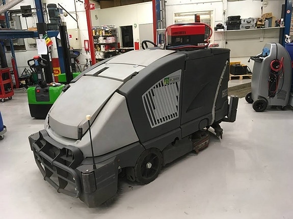 Nilfisk CS7000 2 of 5
