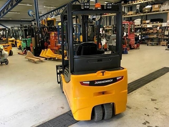 Jungheinrich EFG 220 3 of 6