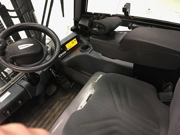 Jungheinrich EFG 320 4 of 6