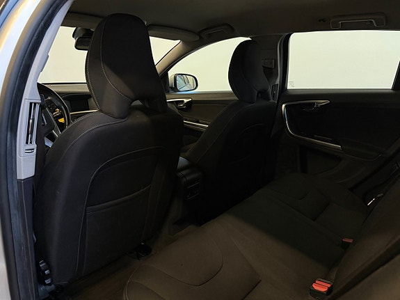 Volvo V60 11 of 11