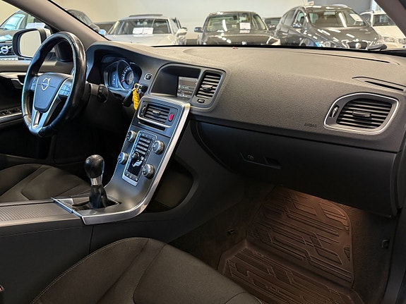 Volvo V60 9 of 11