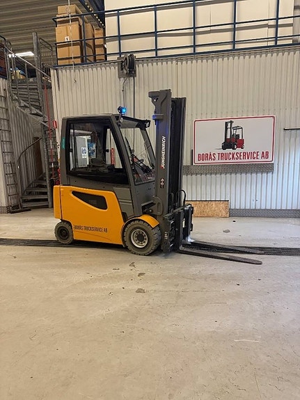 Jungheinrich truck EFG 430 3 of 3
