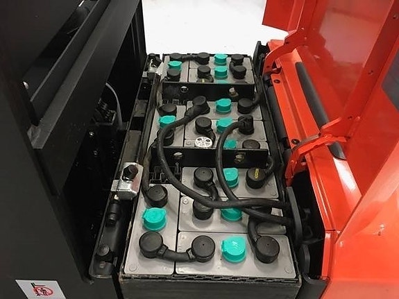Toyota OSE 100 W 5 of 5
