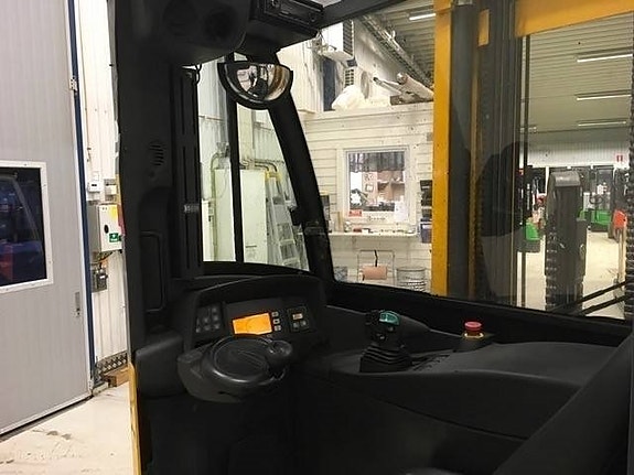 Jungheinrich truck ETV C 20 2 of 5