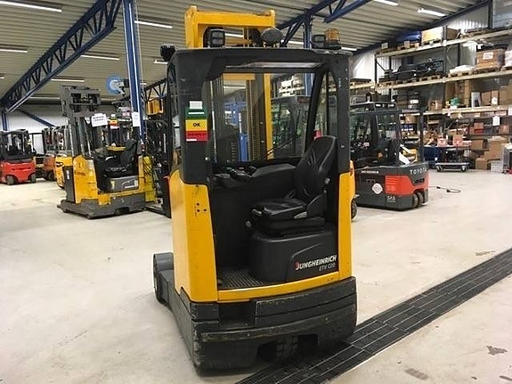 Jungheinrich truck ETV C 20 4 of 5