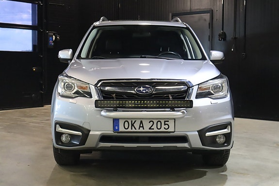 Subaru Forester 2 of 5