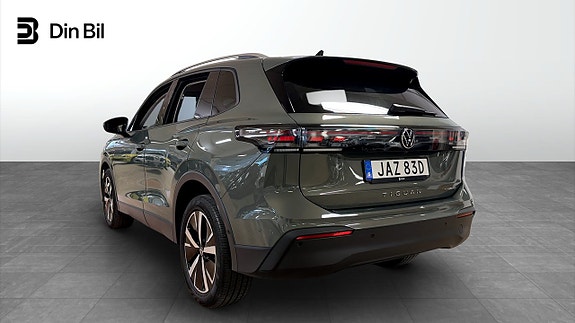 Volkswagen Tiguan 4 of 5