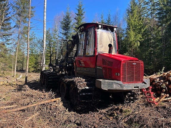 Komatsu 835 4 of 11