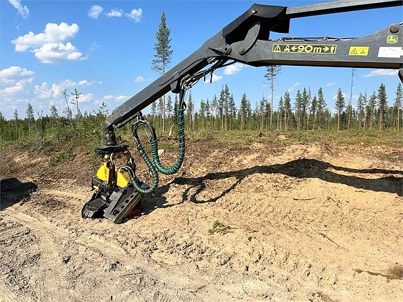 John Deere 1470G 3 of 3