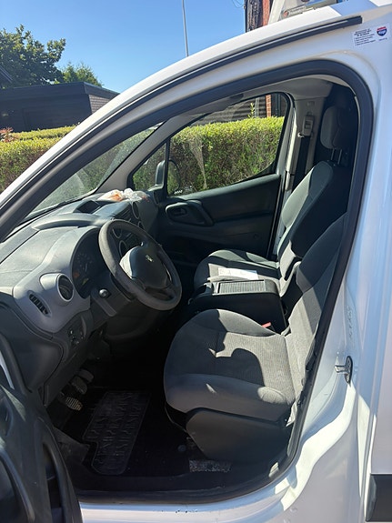 Peugeot Partner 4 of 5