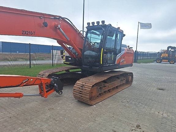 Hitachi ZX 210 LC - 7 LONG REACH , UTHYRES 5 of 24