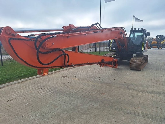 Hitachi ZX 210 LC - 7 LONG REACH , UTHYRES 2 of 24