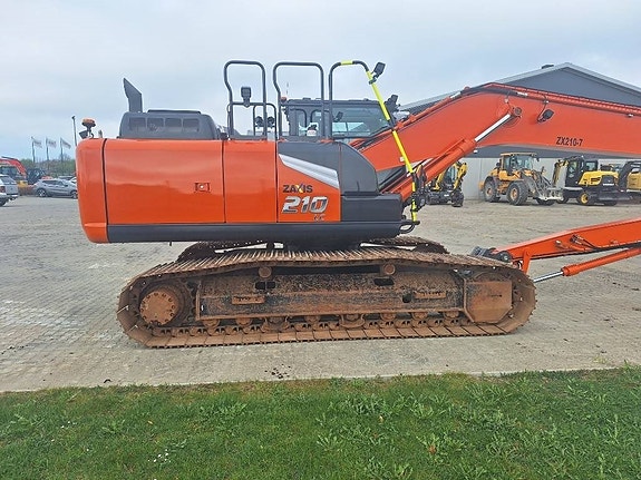 Hitachi ZX 210 LC - 7 LONG REACH , UTHYRES 9 of 24