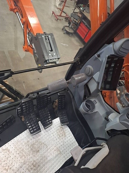 Hitachi ZX 210 LC - 7 LONG REACH , UTHYRES 19 of 24