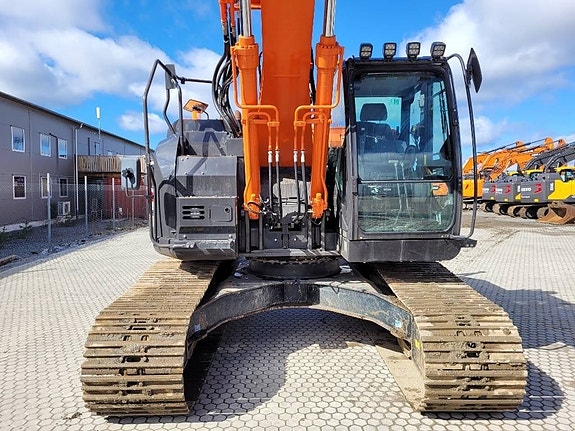 Hitachi ZX 225 US LC - 6 , UTHYRES 4 of 24