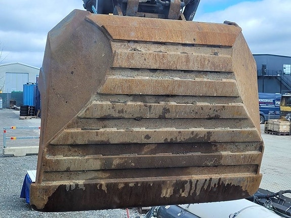Hitachi ZX 225 US LC - 6 , UTHYRES 17 of 24