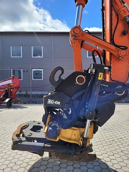 Hitachi ZX 225 US LC - 6 , UTHYRES 10 of 24
