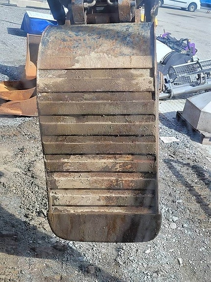 Hitachi ZX 225 US LC - 6 , UTHYRES 19 of 24