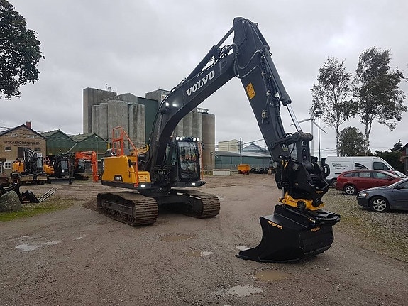 Volvo EC 220 E , Uthyres 4 of 5