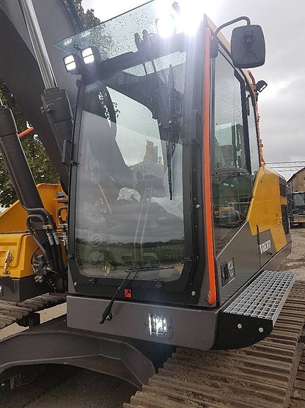 Volvo EC 220 E , Uthyres 3 of 5