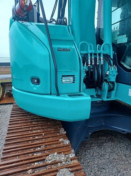 Kobelco SK 230 SR LC - 5 E, UTHYRES 4 of 5
